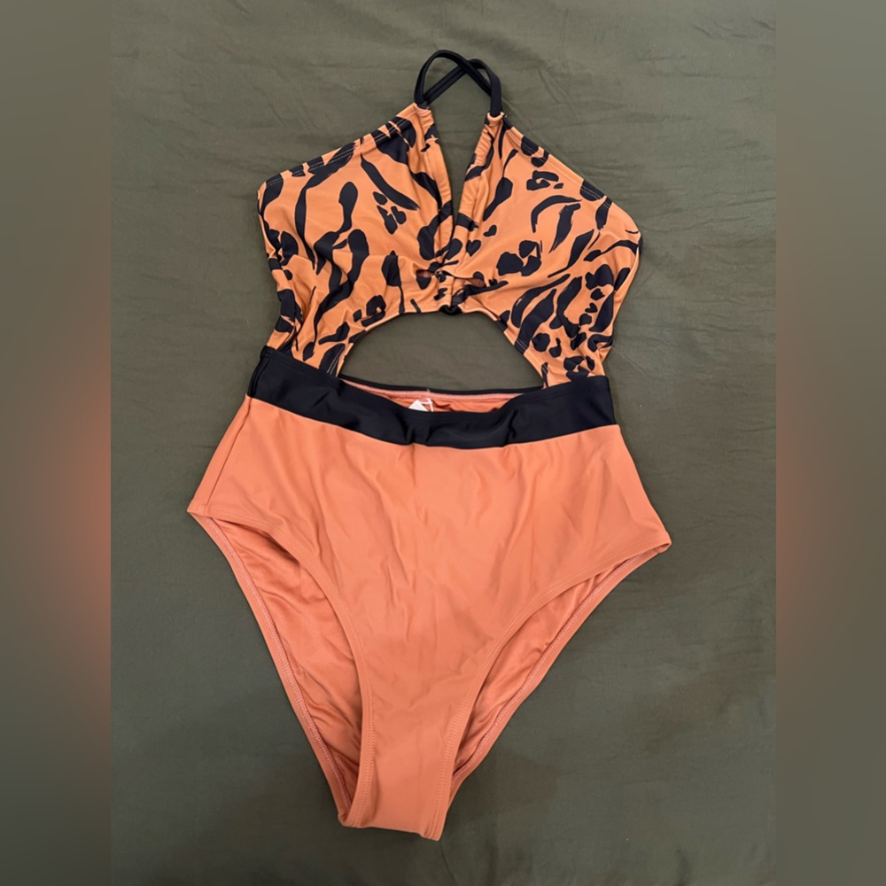Cupshe Swimsuit